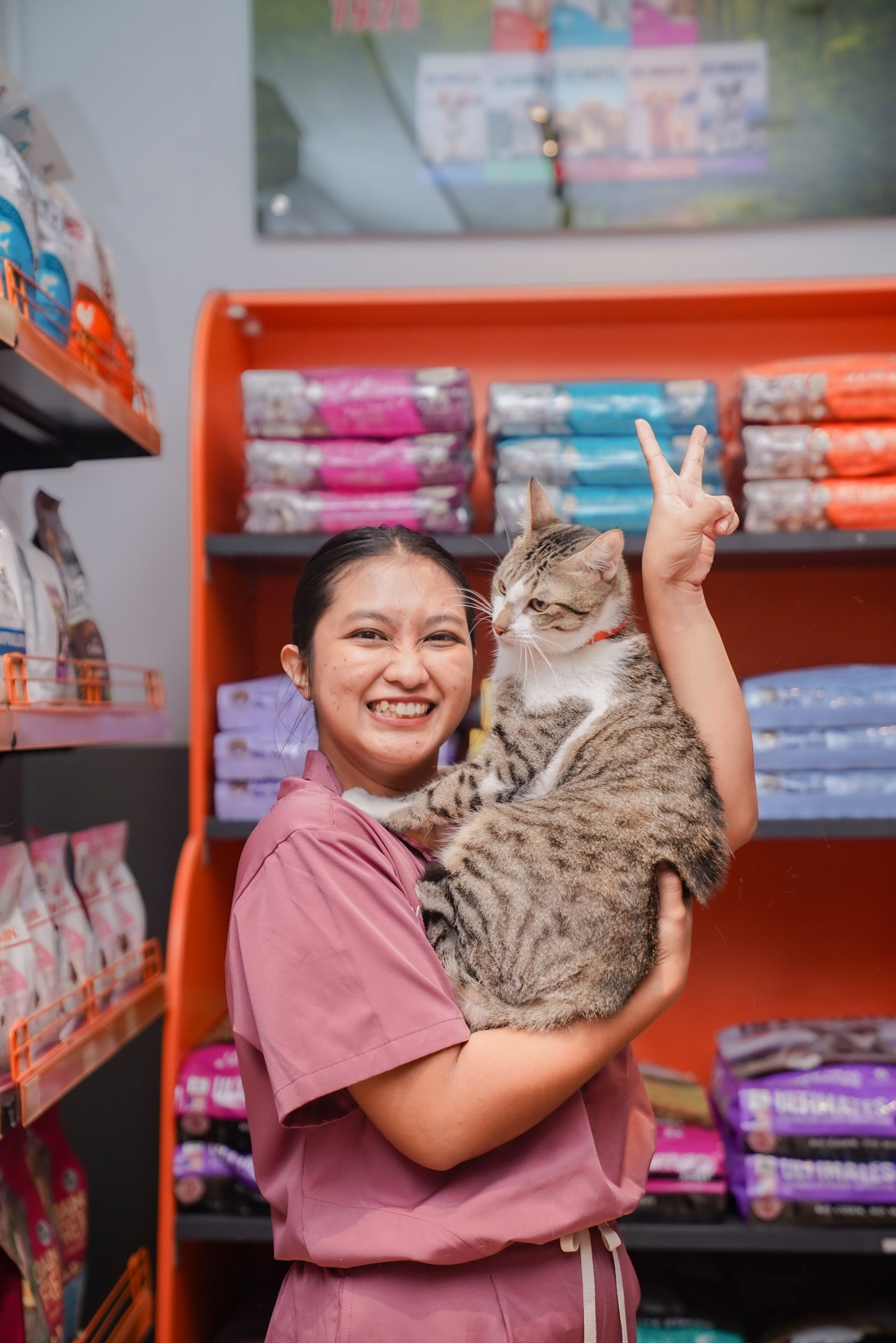 drh. Luica Leony Allolayuk